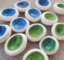 Load image into Gallery viewer, Mindful Pottery Taster Workshops.