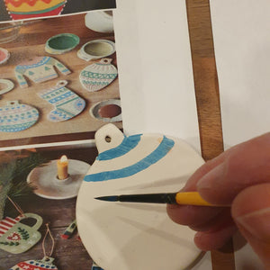 Paint your own Spring decorations / Earrings