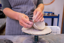 Load image into Gallery viewer, Mindful Pottery  Taster Workshops.
