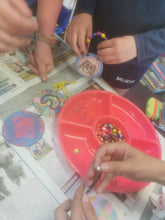Load image into Gallery viewer, Childrens Pottery Workshop.
